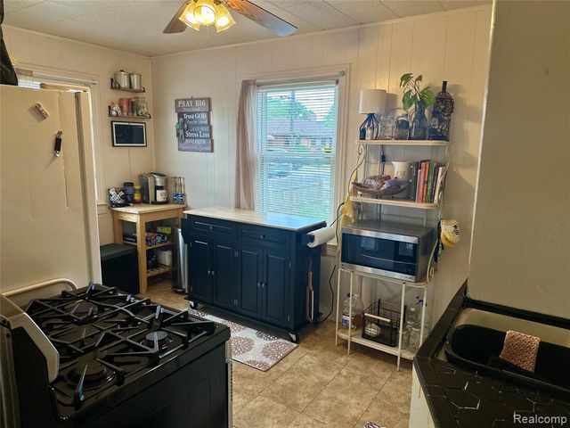 455 Campbell Street, River Rouge, MI 48218