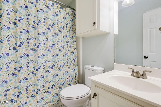 104 Queensford Way, Youngsville, LA 70592