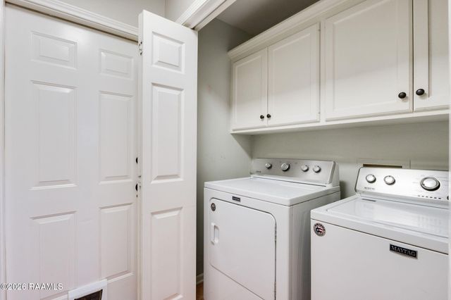 104 Queensford Way, Youngsville, LA 70592