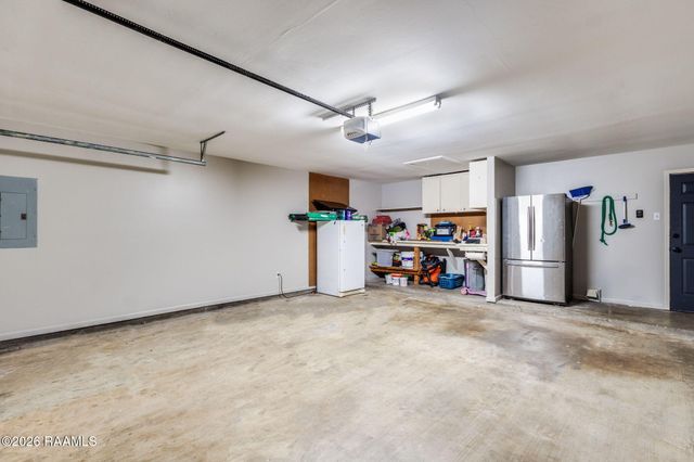 104 Queensford Way, Youngsville, LA 70592