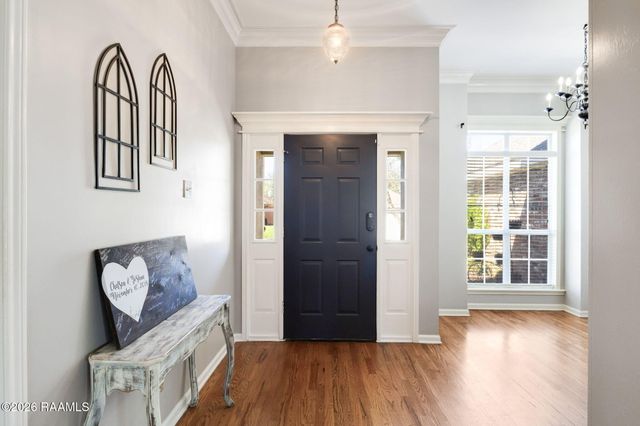 104 Queensford Way, Youngsville, LA 70592