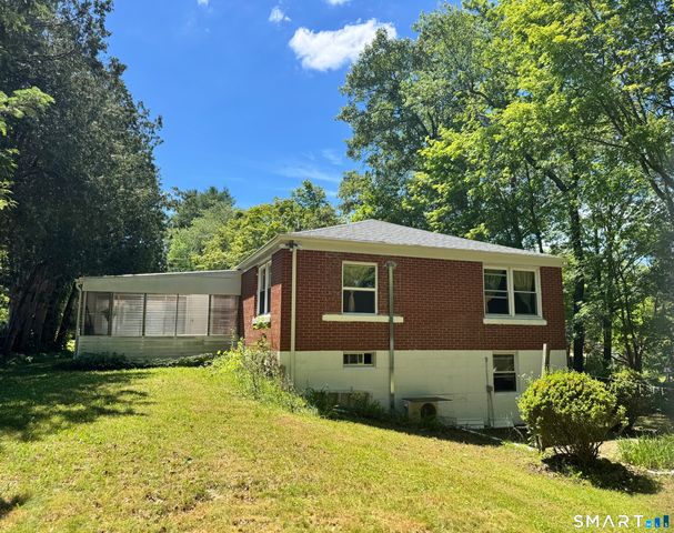6 Willey Street, Norwich, CT 06360