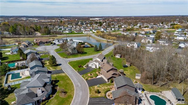 4320 Lazybrook Circle, Clay, NY 13088