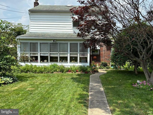 732 CENTER AVE, Ephrata, PA 17522