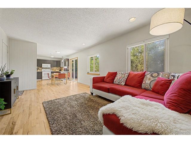 636 W Willow St, Louisville, CO 80027