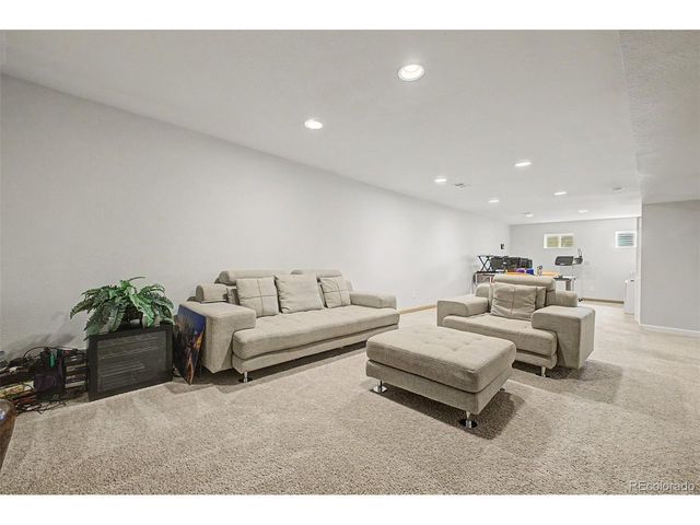 636 W Willow St, Louisville, CO 80027