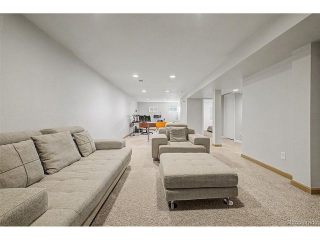 636 W Willow St, Louisville, CO 80027