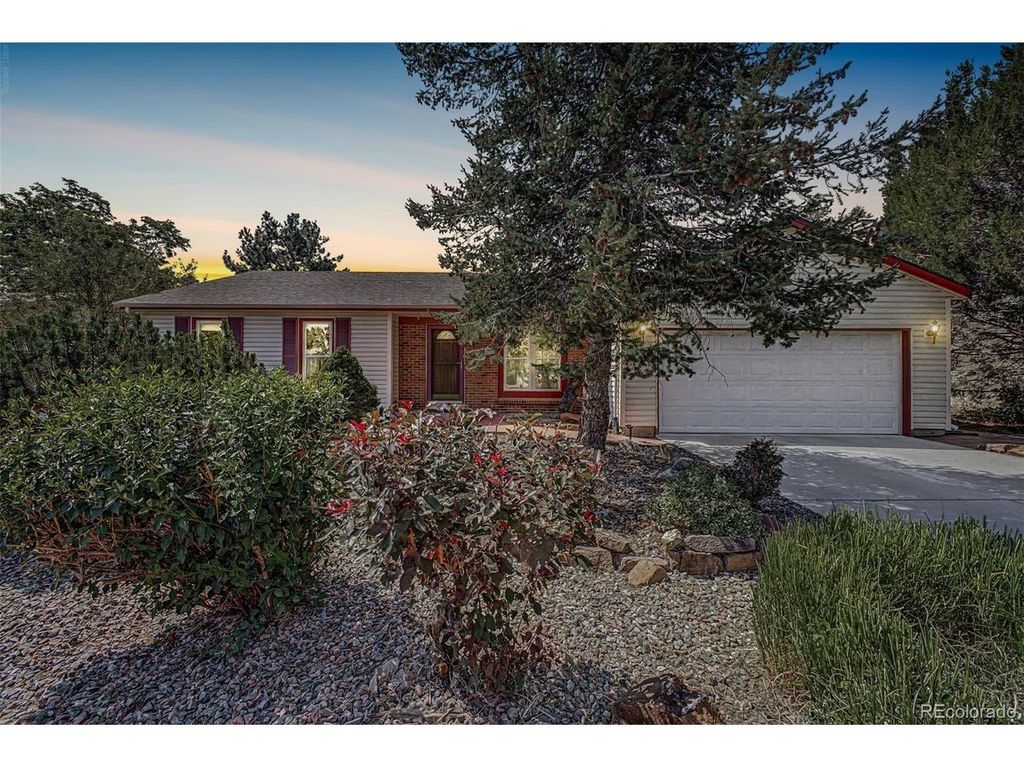 636 W Willow St, Louisville, CO 80027
