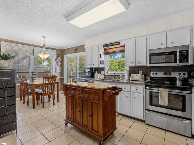 300 Middleton Court, Moore, SC 29369