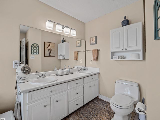300 Middleton Court, Moore, SC 29369