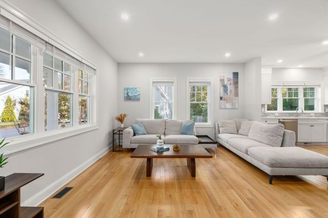 3 Emmeline Path, Wayland, MA 01778