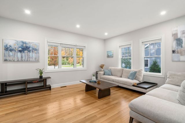 3 Emmeline Path, Wayland, MA 01778