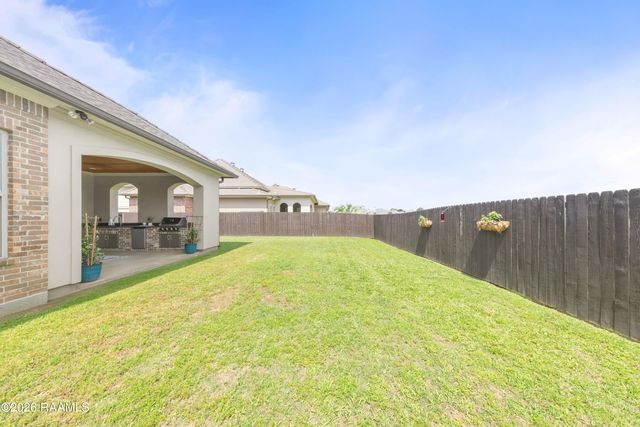 106 Rue De Chambery, Broussard, LA 70518