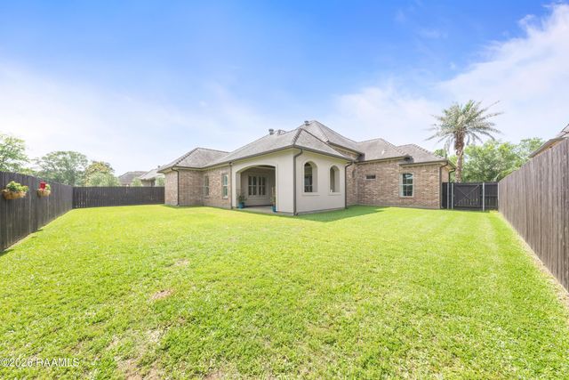 106 Rue De Chambery, Broussard, LA 70518