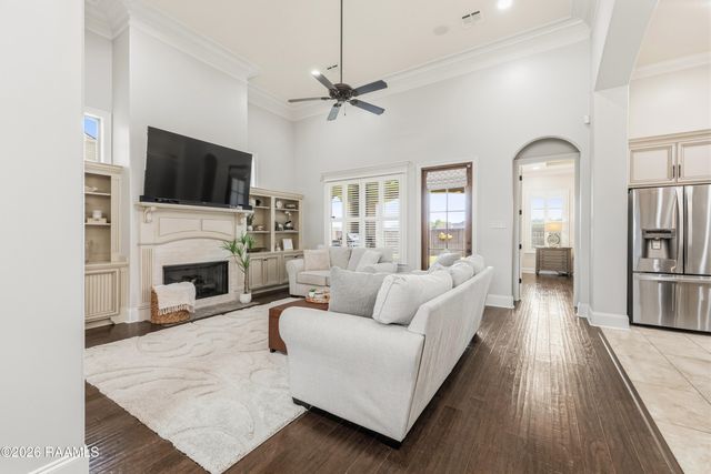 106 Rue De Chambery, Broussard, LA 70518