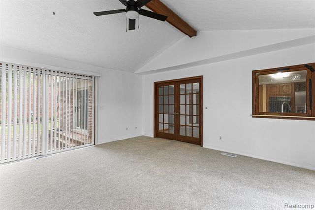 1880 Pelican Court, Troy, MI 48084