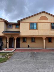 1595 SW 122nd Ave 4-5, Miami, FL 33184