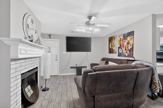 2760 Pike Drive, Lancaster, TX 75134