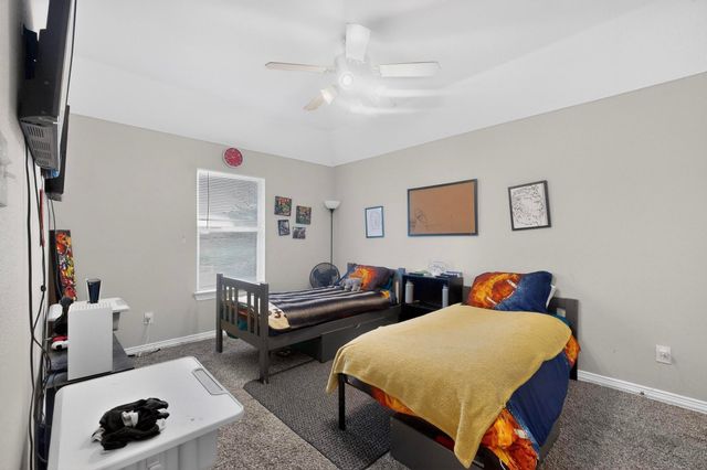 2760 Pike Drive, Lancaster, TX 75134