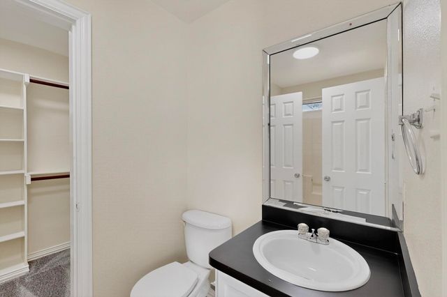 2760 Pike Drive, Lancaster, TX 75134