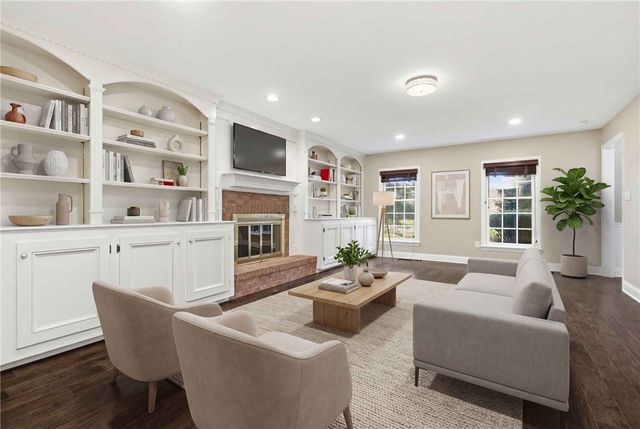 1915 Oakhurst Drive, Mccandless, PA 15101