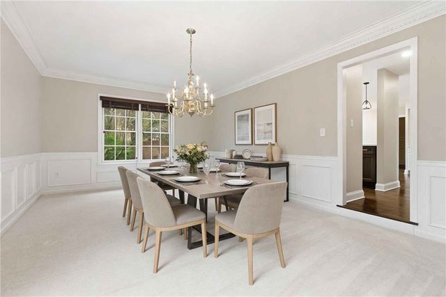 1915 Oakhurst Drive, Mccandless, PA 15101