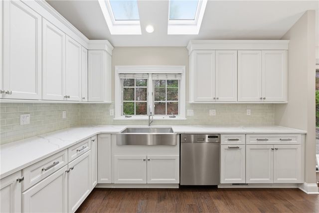 1915 Oakhurst Drive, Mccandless, PA 15101