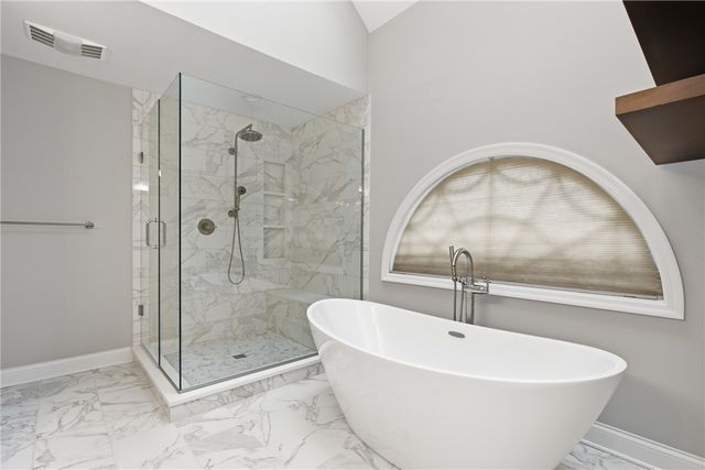 1915 Oakhurst Drive, Mccandless, PA 15101