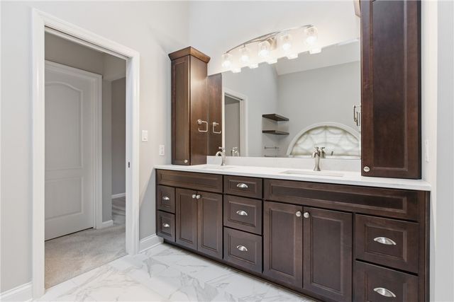 1915 Oakhurst Drive, Mccandless, PA 15101