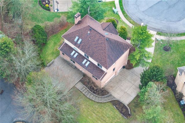 1915 Oakhurst Drive, Mccandless, PA 15101