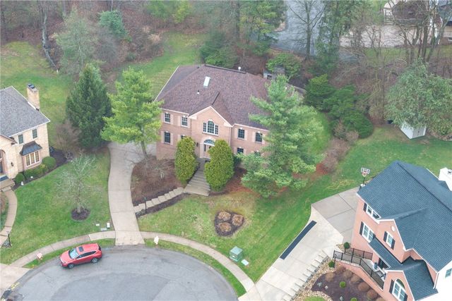 1915 Oakhurst Drive, Mccandless, PA 15101