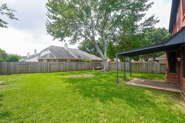 215 Windrift Court, Sugar Land, TX 77479