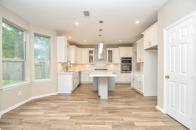 215 Windrift Court, Sugar Land, TX 77479