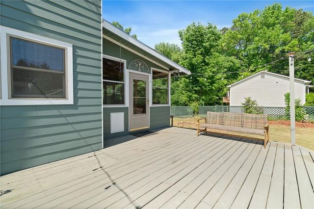 1274 W Wylie Bridge Rd, Woodstock, GA 30188