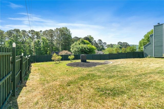 1274 W Wylie Bridge Rd, Woodstock, GA 30188