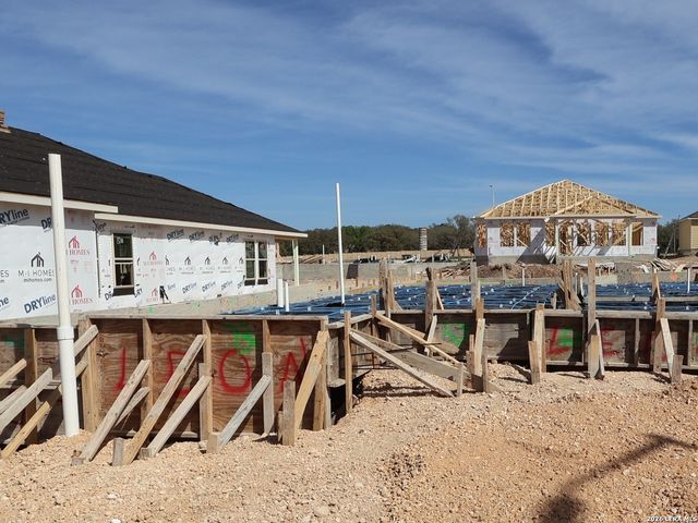 1032 Amber Lake, Seguin, TX 78155