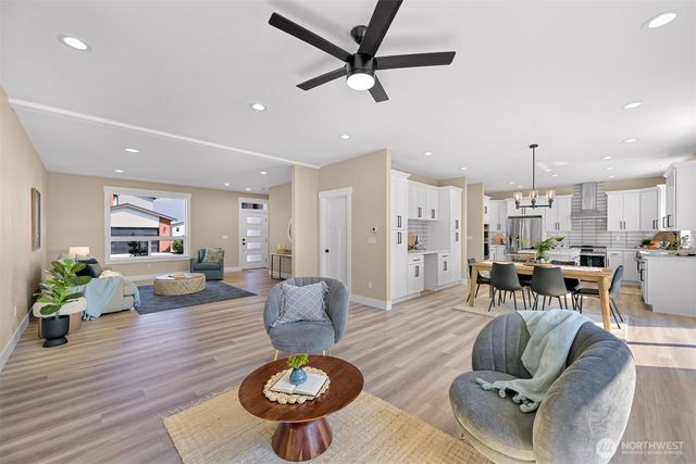 5513 Presley Lane, Ferndale, WA 98248