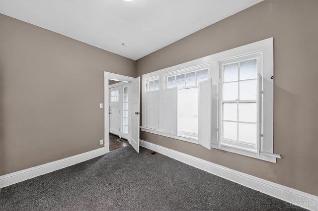 2717 W North Bend Road, Cincinnati, OH 45239