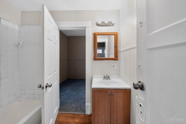 2717 W North Bend Road, Cincinnati, OH 45239