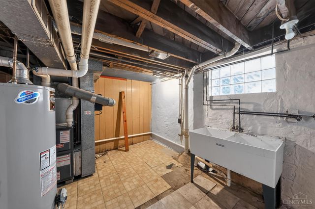 2717 W North Bend Road, Cincinnati, OH 45239