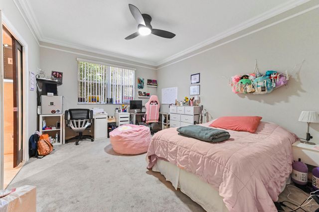 4967 Tradewinds Terrace 605, Fort Lauderdale, FL 33312