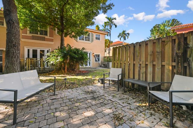 4967 Tradewinds Terrace 605, Fort Lauderdale, FL 33312