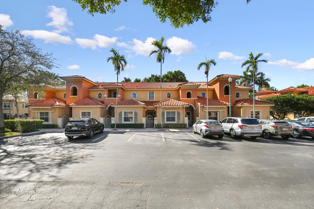4967 Tradewinds Terrace 605, Fort Lauderdale, FL 33312