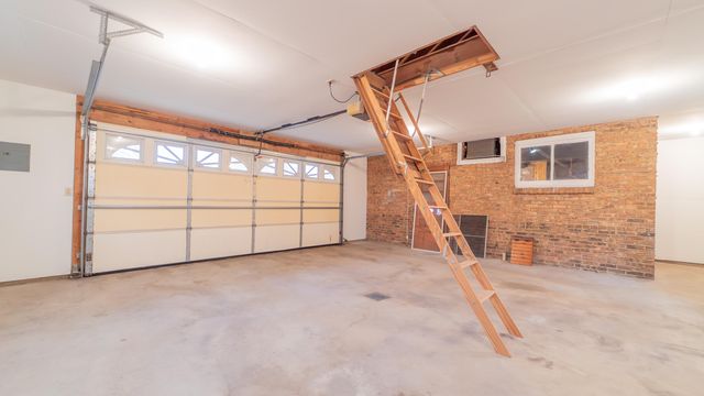 11525 W 143rd Avenue, Cedar Lake, IN 46303