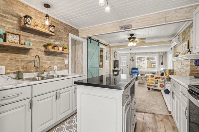 43394 Elm Street, Bangor Twp, MI 49013