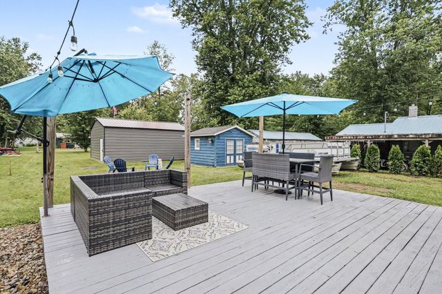 43394 Elm Street, Bangor Twp, MI 49013