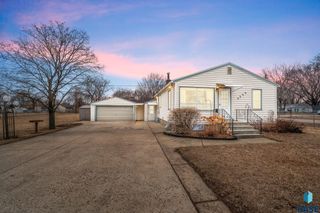 3333 N 7th Ave Avenue, Sioux Falls, SD 57104