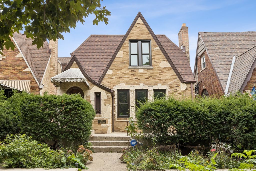 1749 N Newland Avenue, Chicago, IL 60707 — exterior