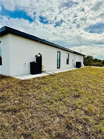2512 29th ST SW, Lehigh Acres, FL 33976