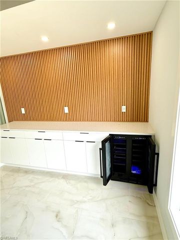 2512 29th ST SW, Lehigh Acres, FL 33976